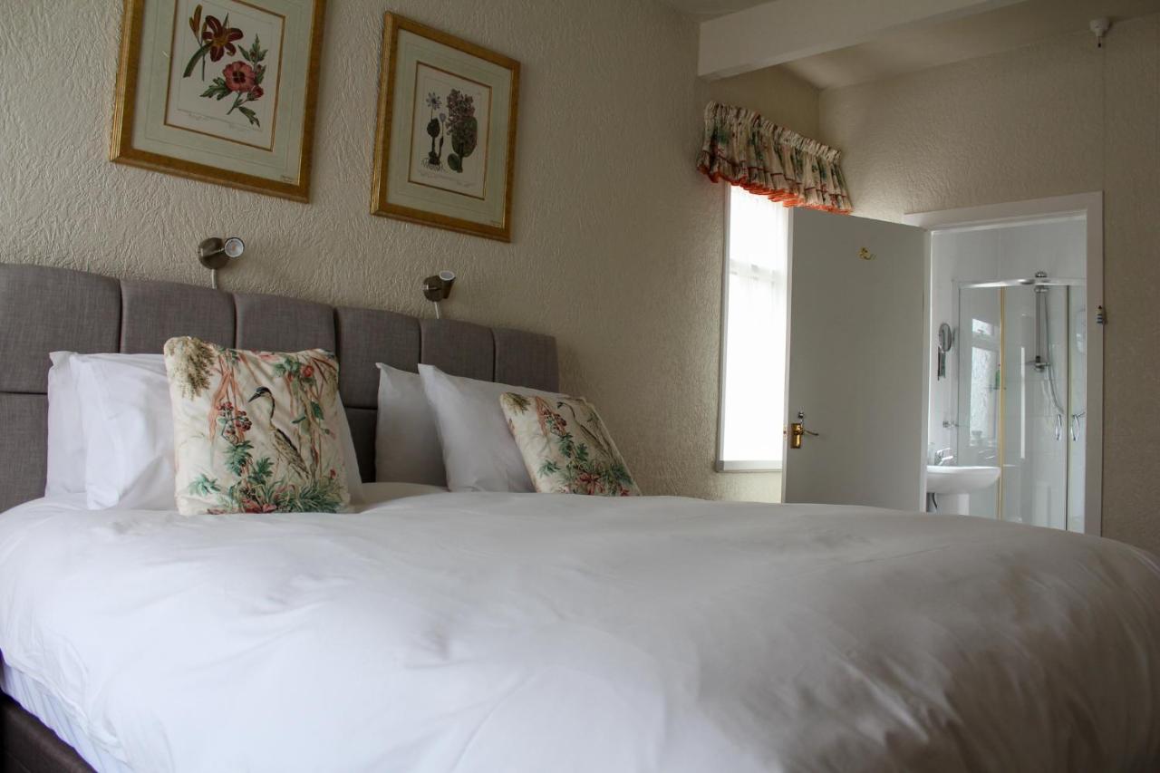 Bed and Breakfast The Gaydon Lytham St Annes Exterior foto
