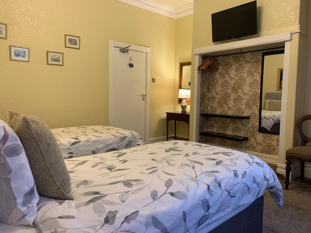 Bed and Breakfast The Gaydon Lytham St Annes Exterior foto